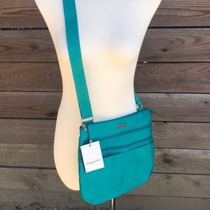 baggalini side bag (brand new with tags)
